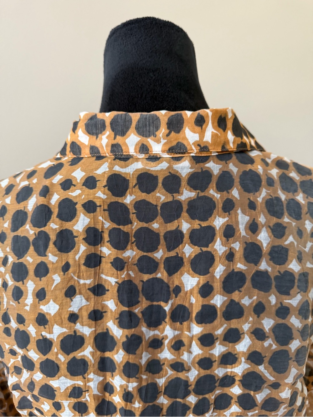NIC+ZOE Black and Tan Printed Button-Front Blouse - Picture 3 of 12
